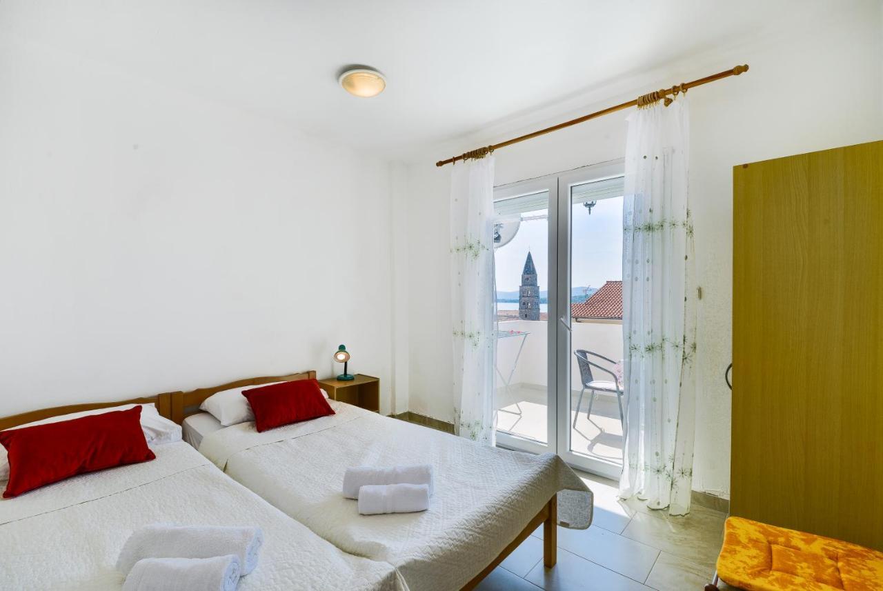 Apartments Citrus Туран Екстериор снимка