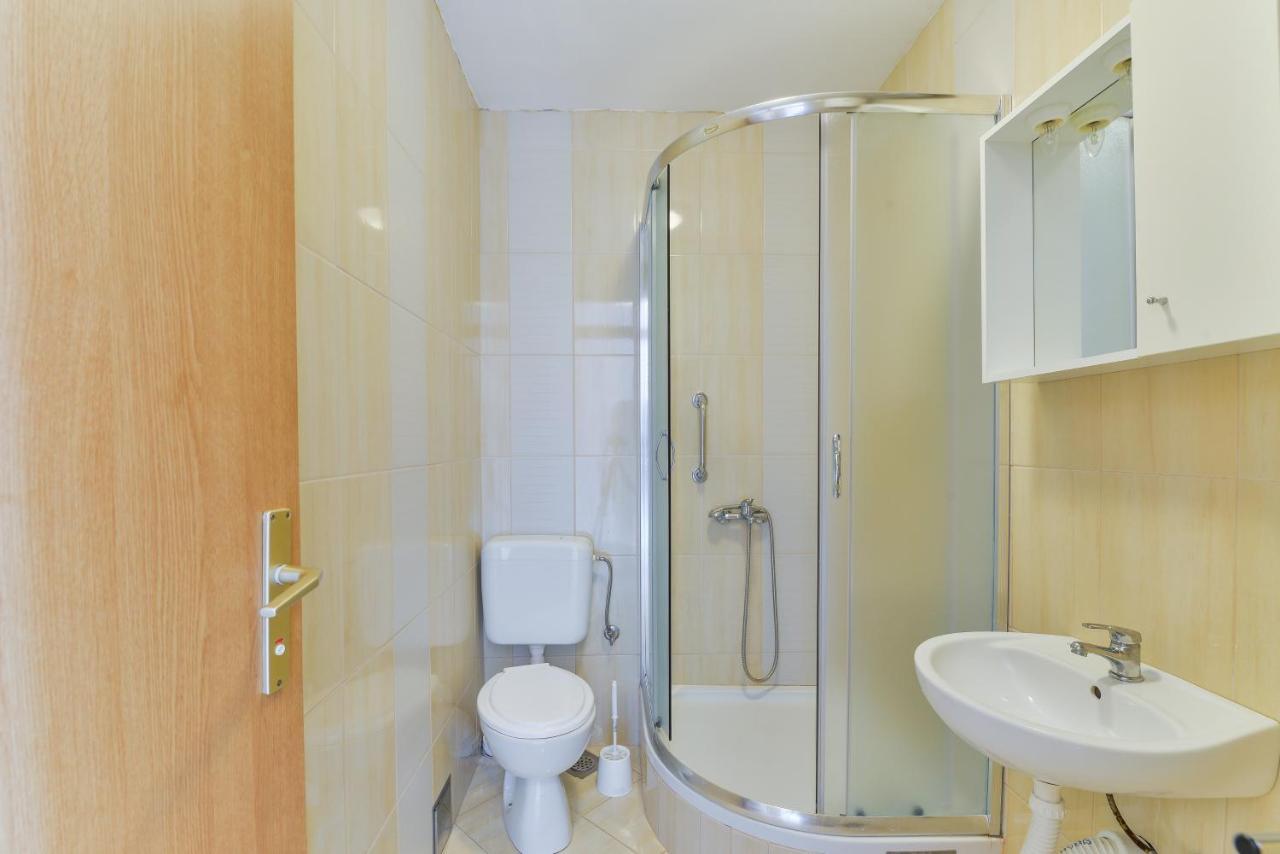 Apartments Citrus Туран Екстериор снимка