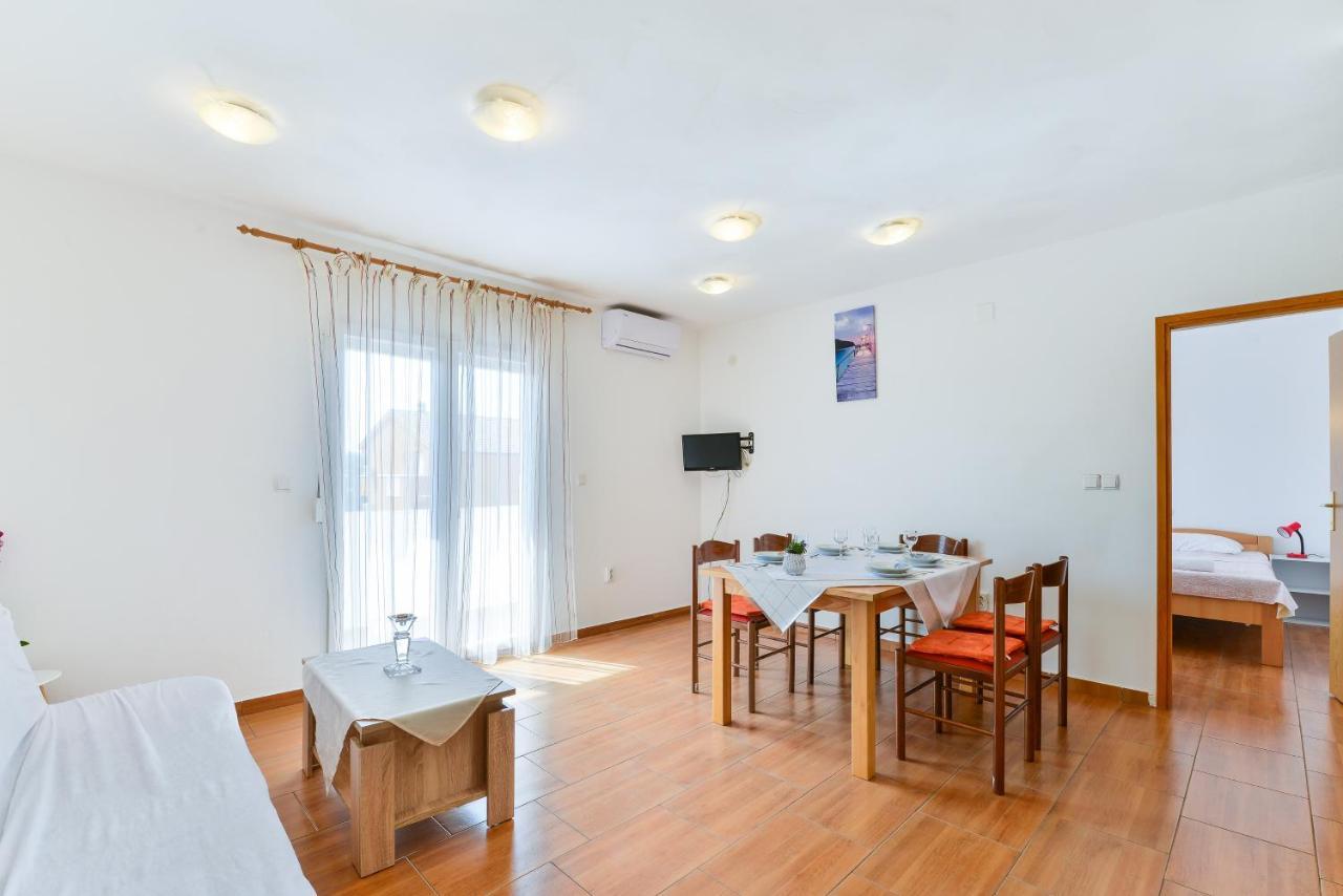 Apartments Citrus Туран Екстериор снимка