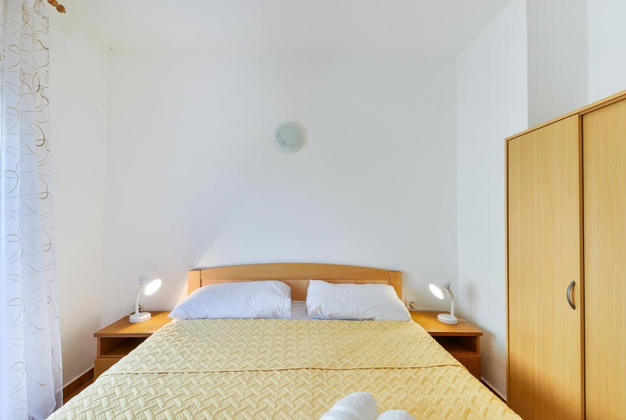 Apartments Citrus Туран Екстериор снимка