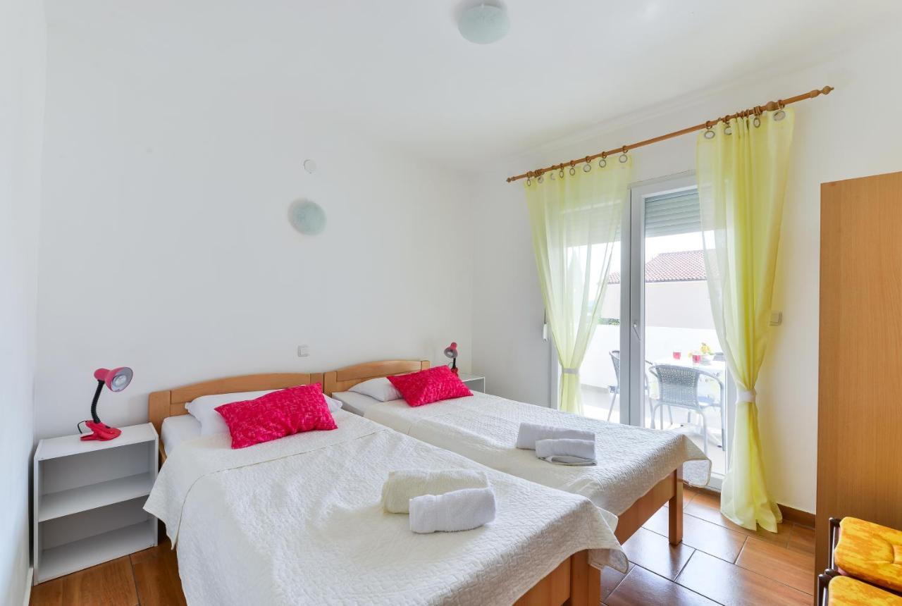 Apartments Citrus Туран Екстериор снимка